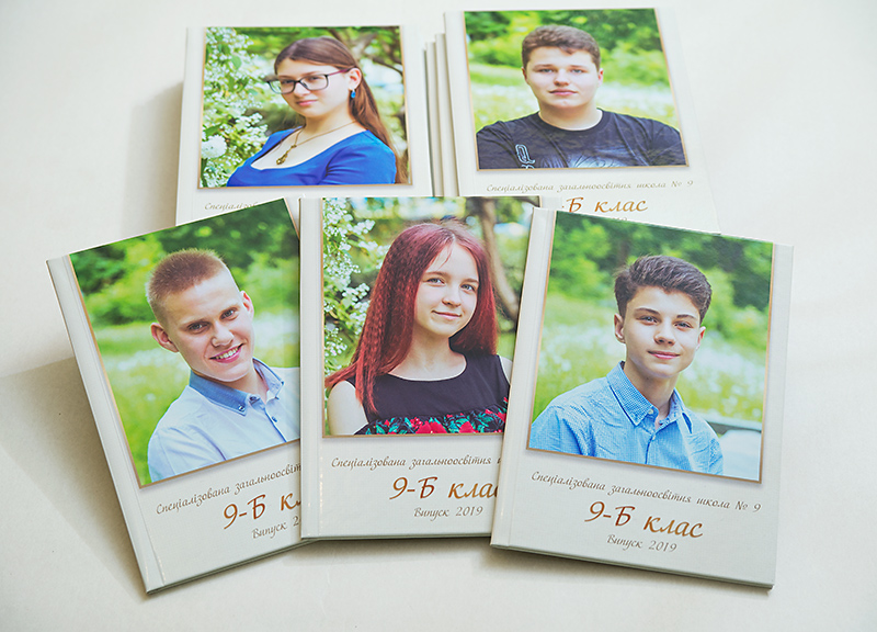 Выпускные фотоальбомы Днепропетровск, альбом для выпускников школы 9-11 класс, образцы альбомов, примеры