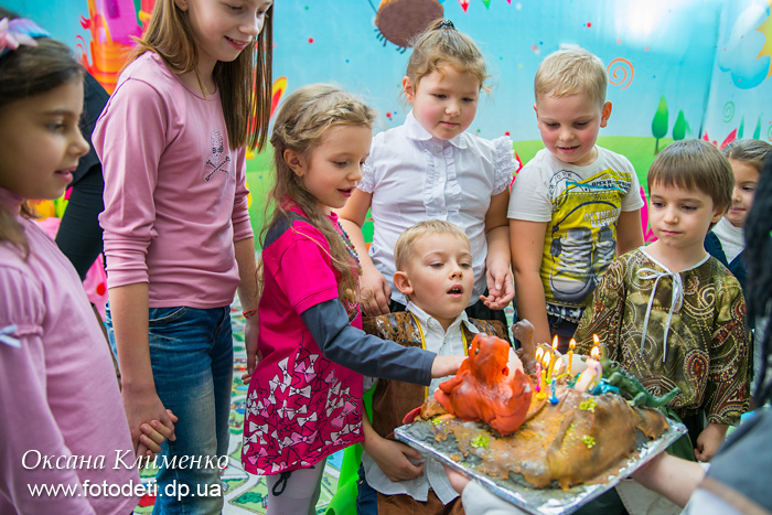 Фотограф на детский день рождения, Днепропетровск, фотосъемка дня рождения в детском клубе, фоторепортаж