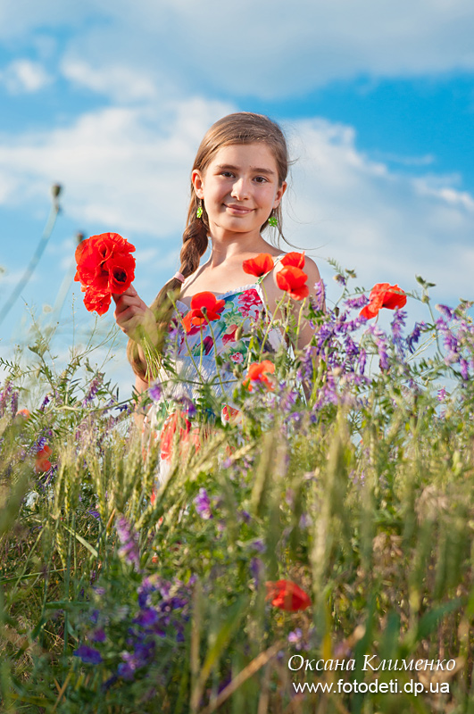 Детская фотосессия на природе поле маков, фотосъемка детей на улице, маки, Днепропетровск, детский фотограф, 