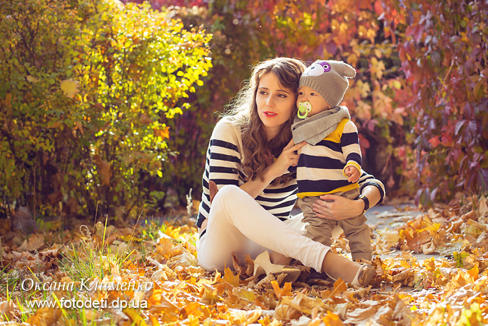 Семейная и детская фотосессия на природе осенью, Днепропетровск, семейная фотосъемка на улице, осень, осенняя фотосессия