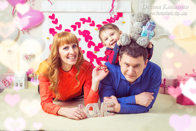 Семейная фотосессия на день Валентина фотосесия семьей, детская, Днепропетровск